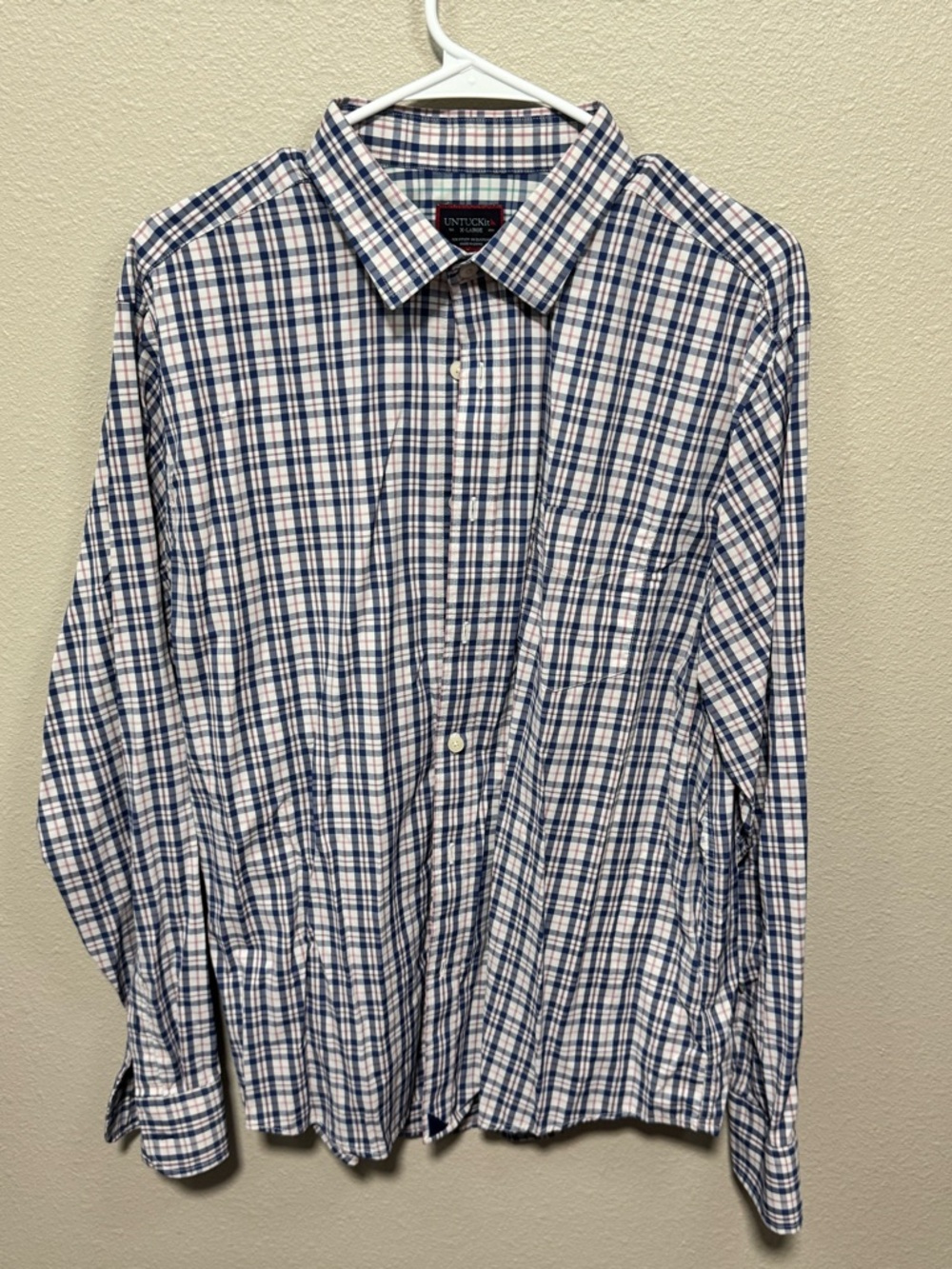 UNTUCKit Men's Blue and White Plaid Button-Down Shirt